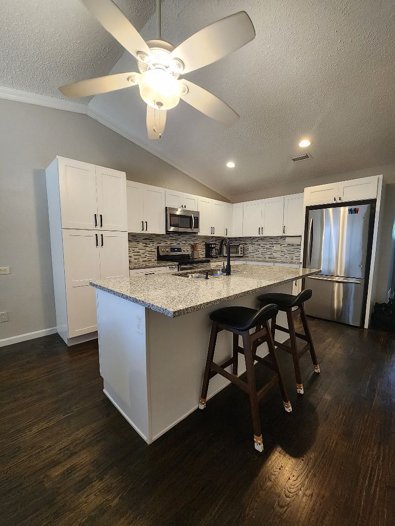 Furnished Finder property 425011_1 photo 4