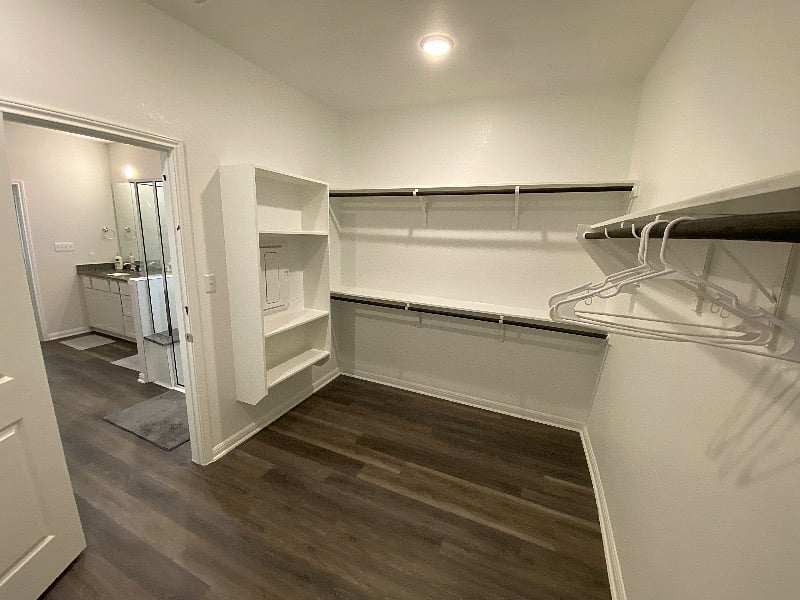 Furnished Finder property 425027_1 photo 9