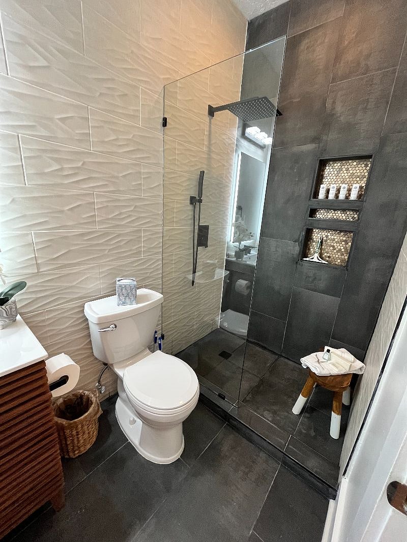 Furnished Finder property 425037_1 photo 3