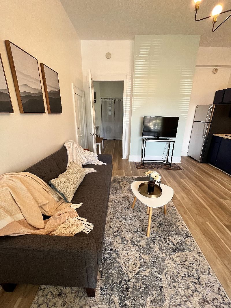 Furnished Finder property 425037_1 photo 26