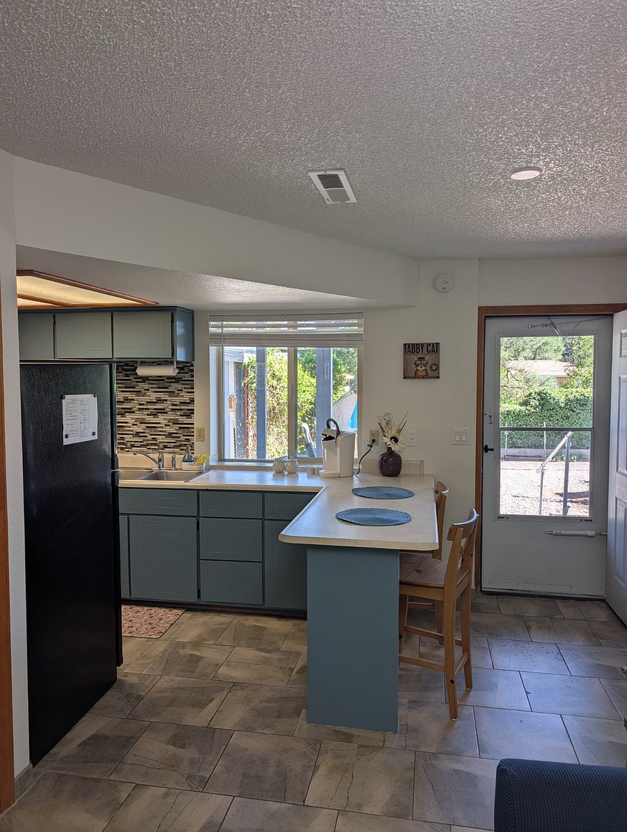 Furnished Finder property 425074_1 photo 4