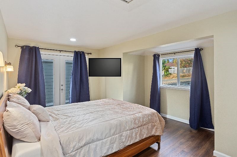 Furnished Finder property 425099_1 photo 17