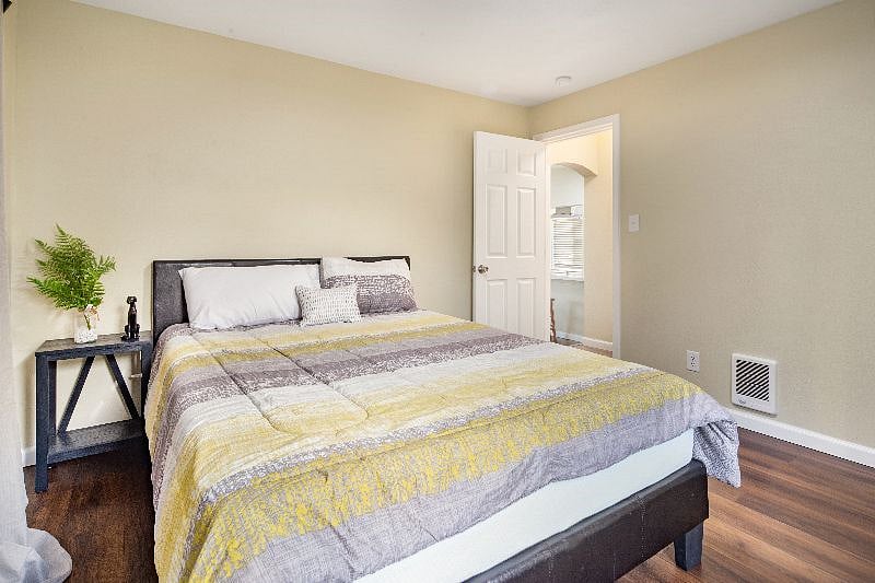 Furnished Finder property 425099_1 photo 19