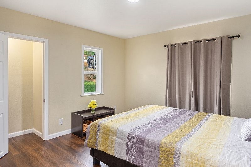Furnished Finder property 425099_1 photo 20