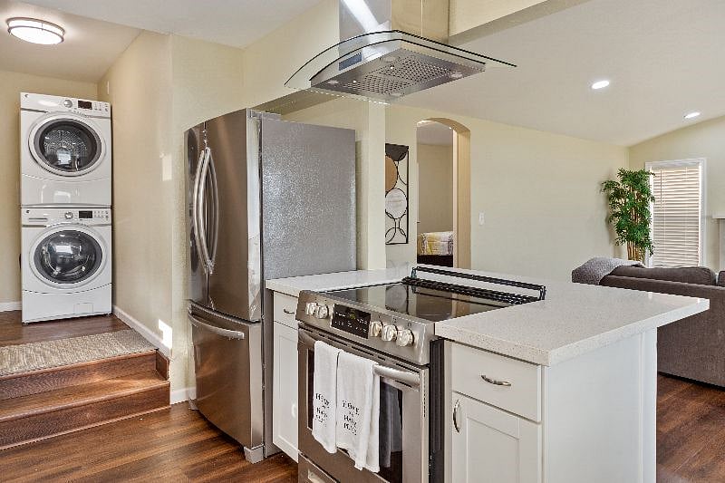 Furnished Finder property 425099_1 photo 10