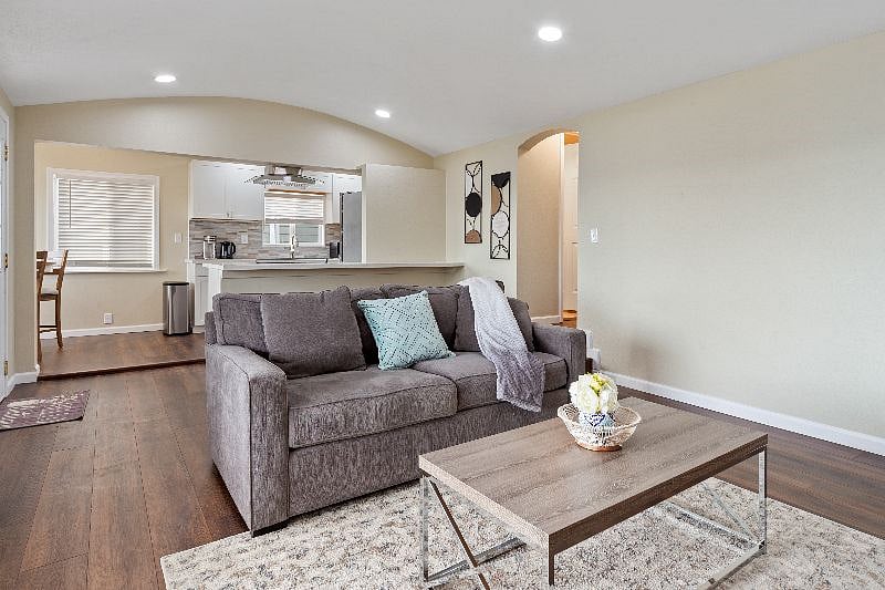 Furnished Finder property 425099_1 photo 5