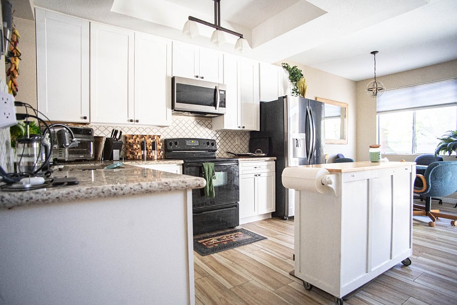 Furnished Finder property 425120_1 photo 17