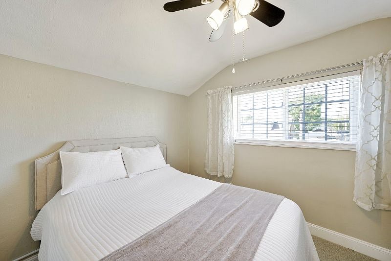 Furnished Finder property 425142_1 photo 11