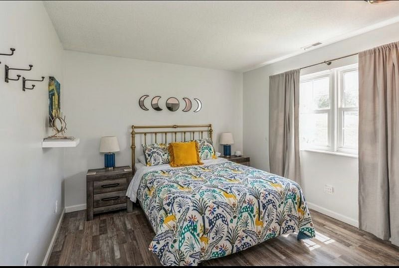 Furnished Finder property 425200_1 photo 9