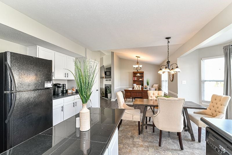 Furnished Finder property 425216_1 photo 9