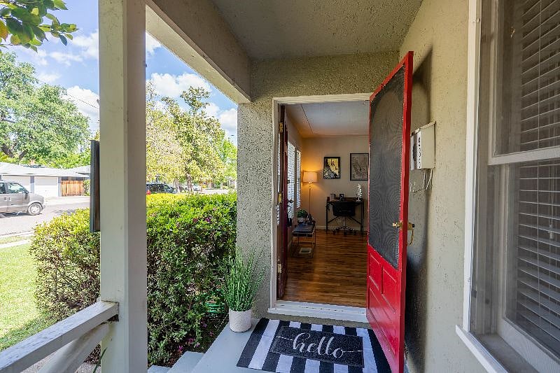 Furnished Finder property 425245_1 photo 3