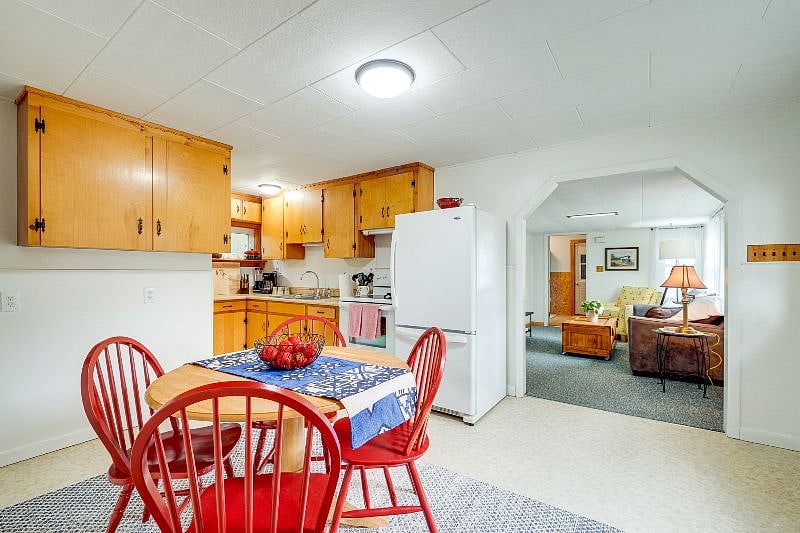 Furnished Finder property 425296_4 photo 8