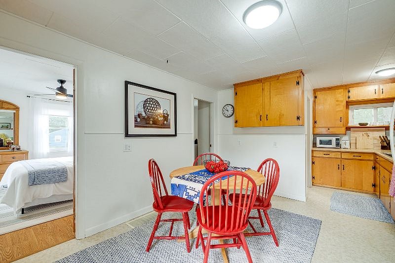 Furnished Finder property 425296_4 photo 9