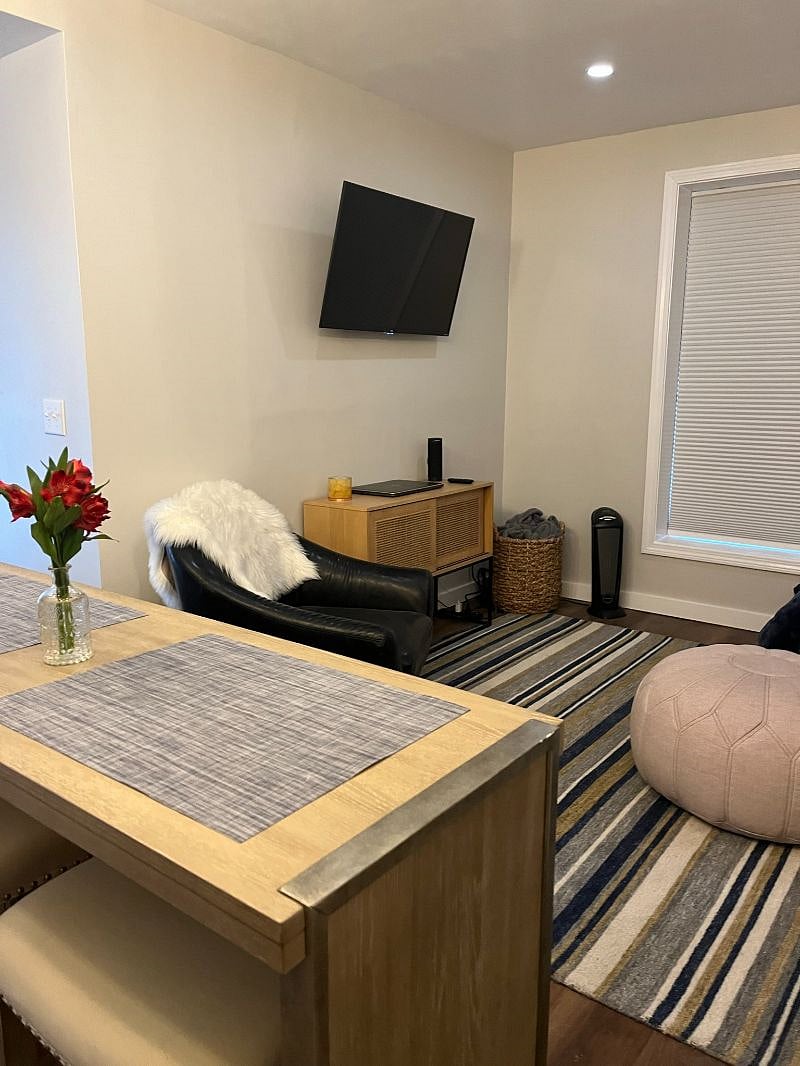 Furnished Finder property 425521_1 photo 3