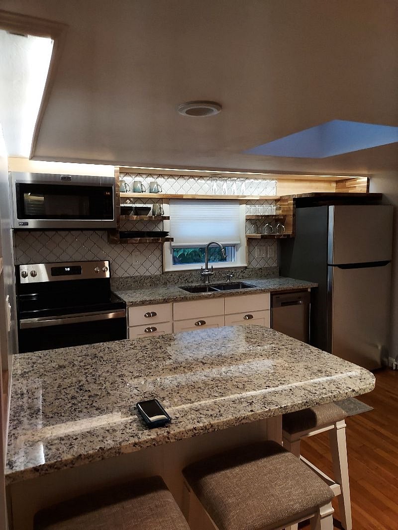 Furnished Finder property 425523_1 photo 18