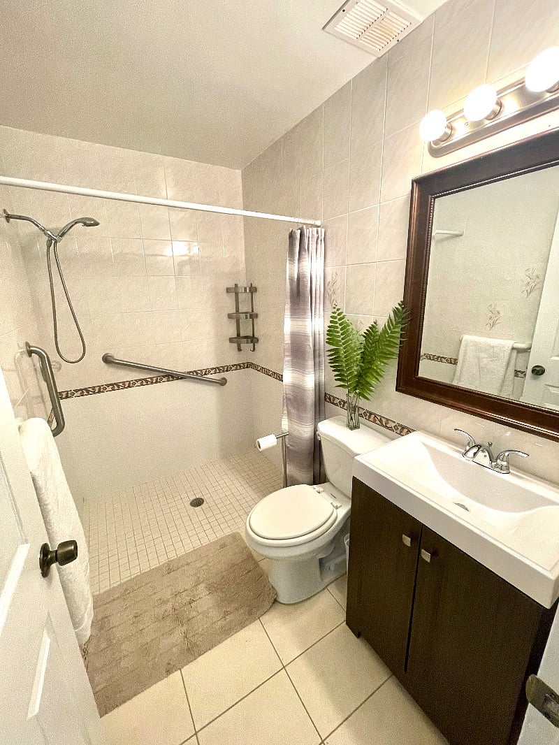 Shared Bathroom for rooms #1, #2, & #4