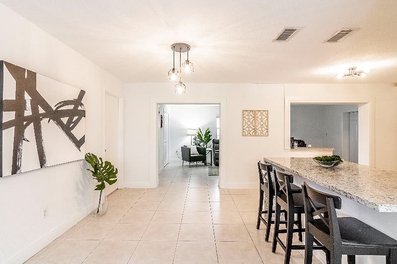 Furnished Finder property 425526_1 photo 13