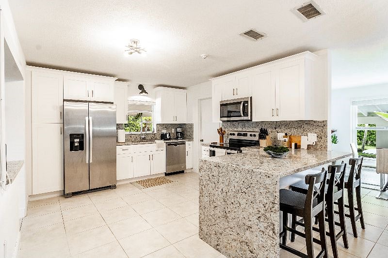 Furnished Finder property 425526_1 photo 14
