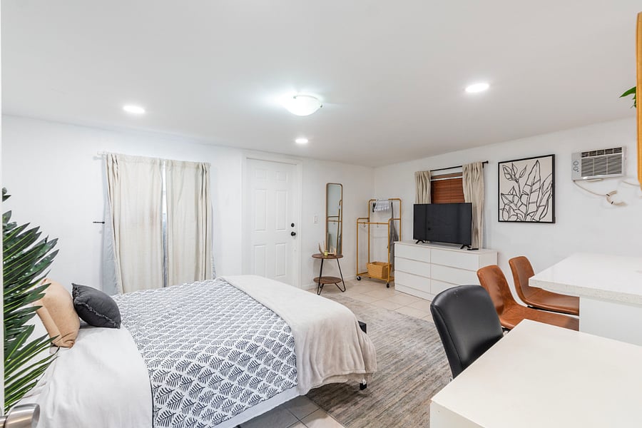 Furnished Finder property 425526_6 photo 13