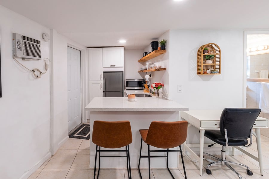 Furnished Finder property 425526_6 photo 15