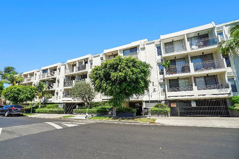 Furnished Finder property 425536_1 photo 15