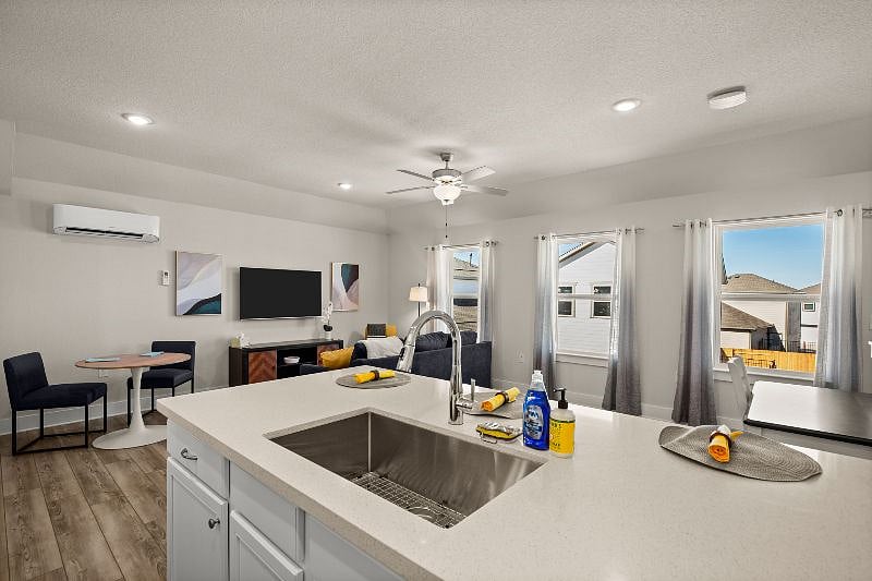 Furnished Finder property 425599_1 photo 4
