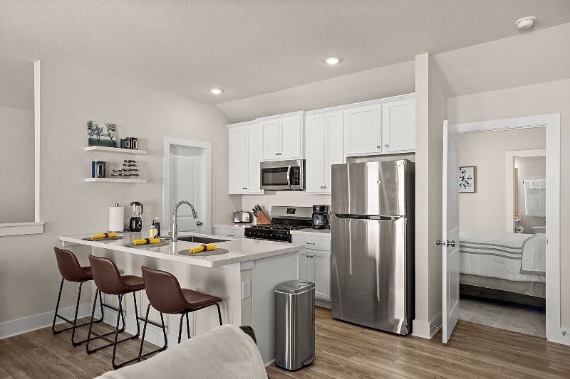 Furnished Finder property 425599_1 photo 15