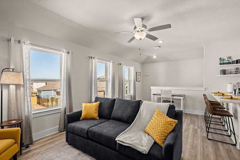 Furnished Finder property 425599_1 photo 18