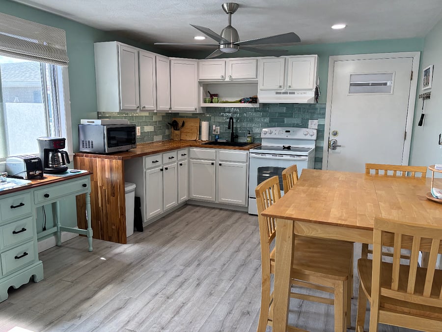 Furnished Finder property 425638_1 photo 5
