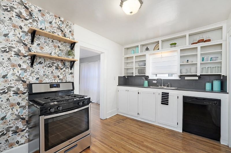 Furnished Finder property 425664_1 photo 9