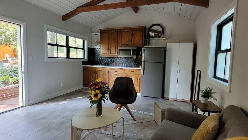 Furnished Finder property 425728_1 photo 4
