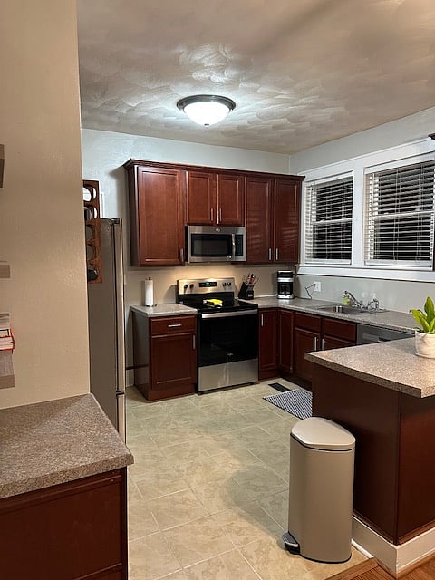 Furnished Finder property 425773_1 photo 8
