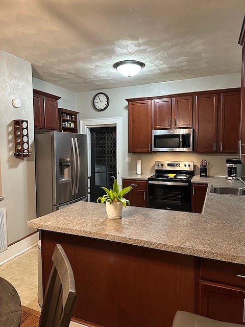 Furnished Finder property 425773_1 photo 9