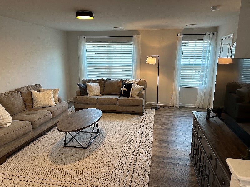 Furnished Finder property 425804_1 photo 4