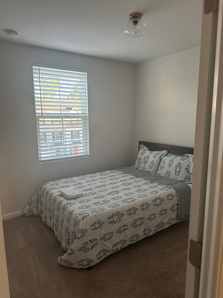 Furnished Finder property 425804_1 photo 8