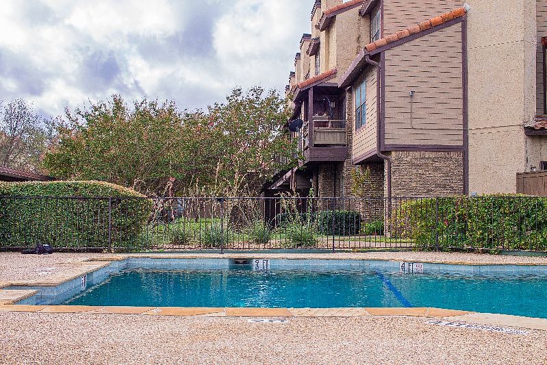 Furnished Finder property 425811_1 photo 18