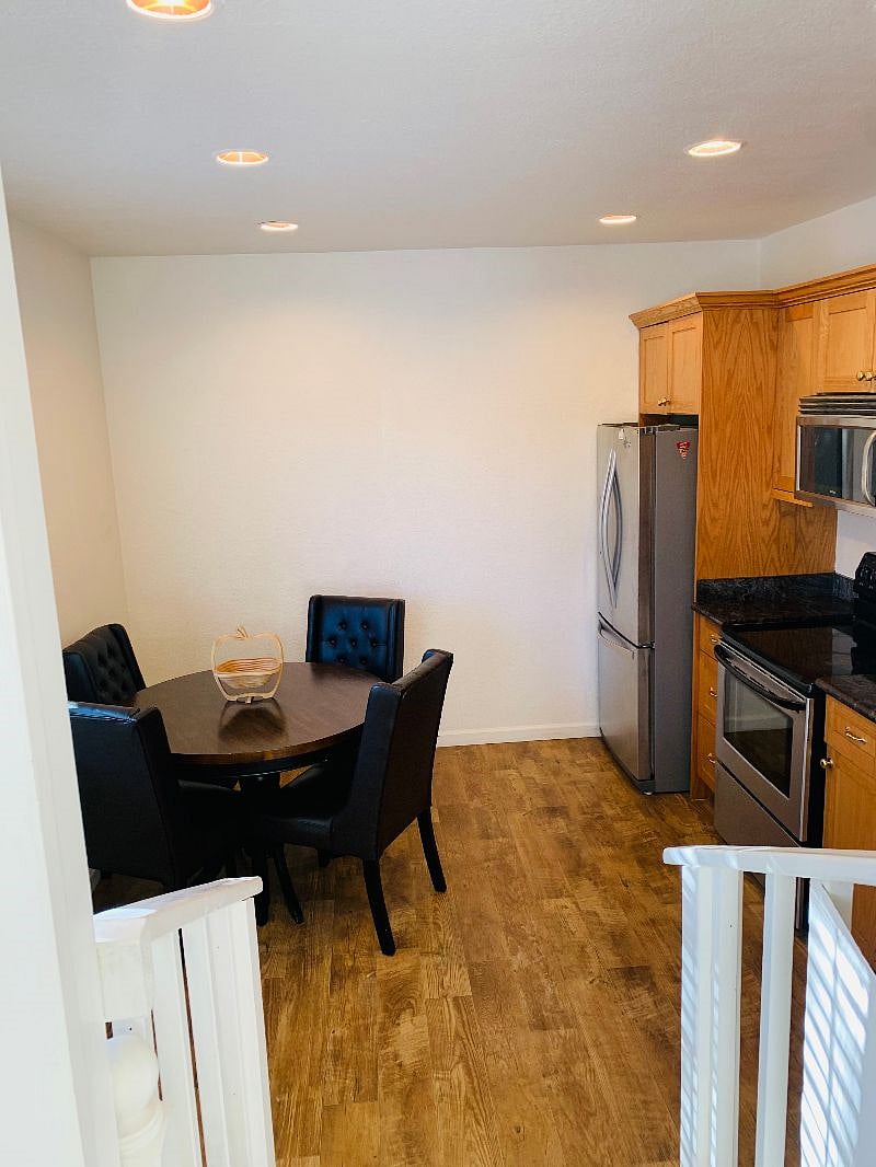 Furnished Finder property 425826_1 photo 8