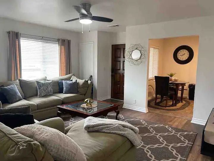 Furnished Finder property 425898_2 photo 6
