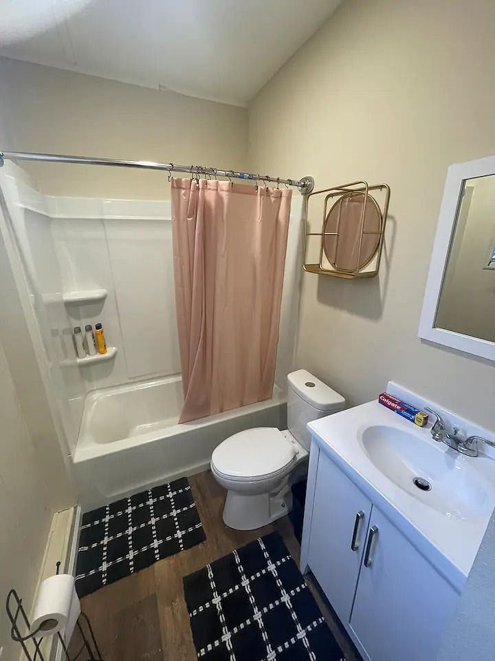 Furnished Finder property 425898_3 photo 8