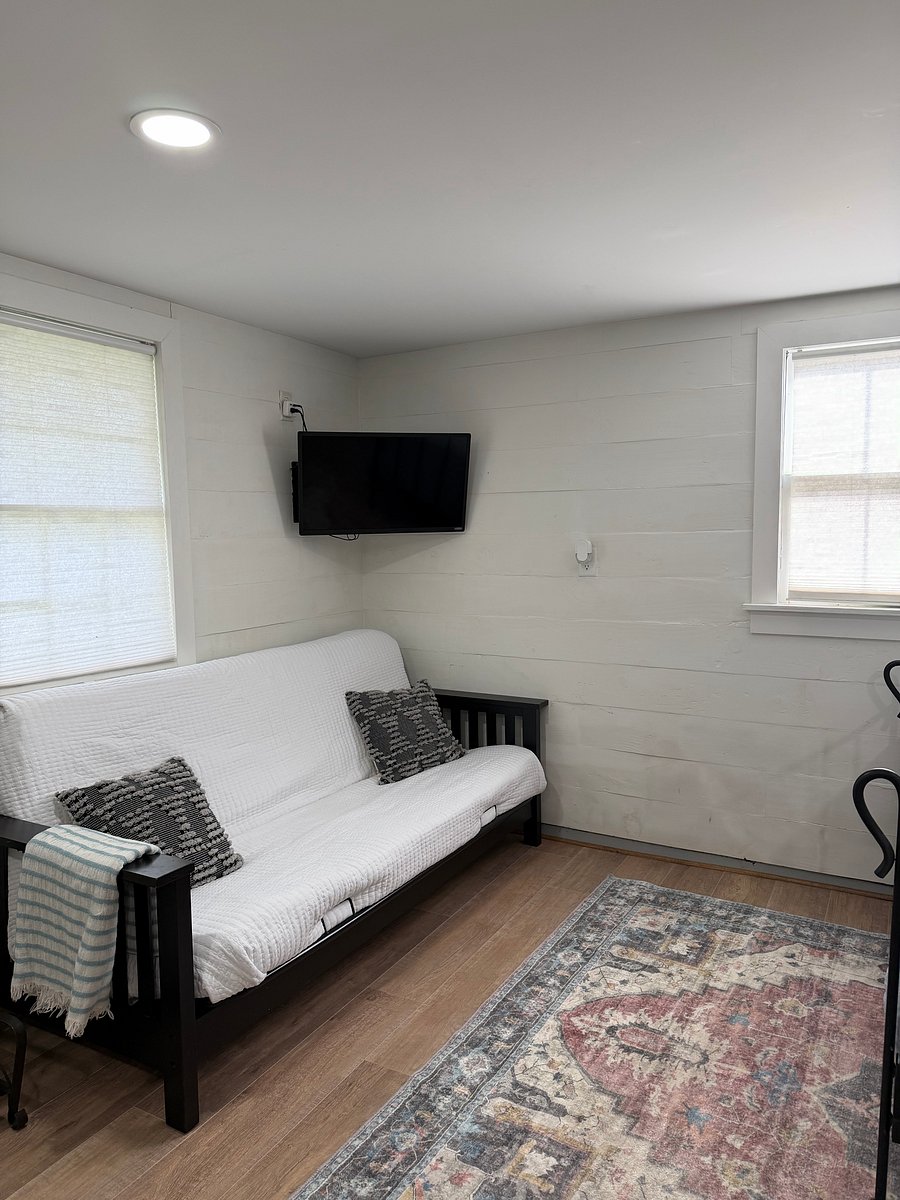 Furnished Finder property 425924_1 photo 3