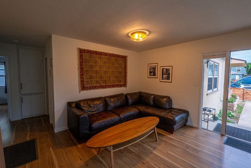 Furnished Finder property 425960_1 photo 16