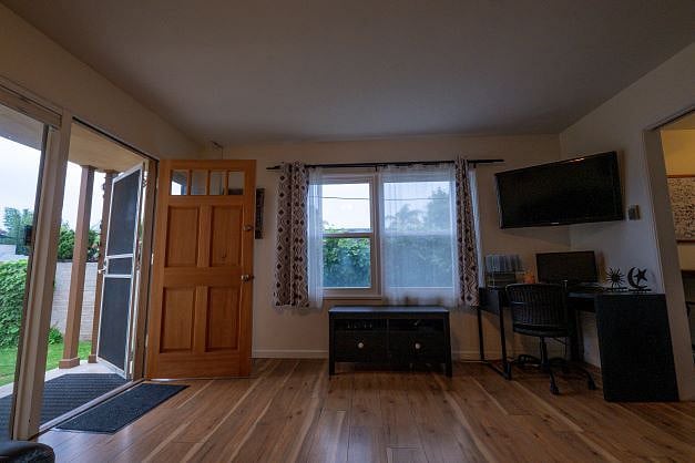 Furnished Finder property 425960_1 photo 17