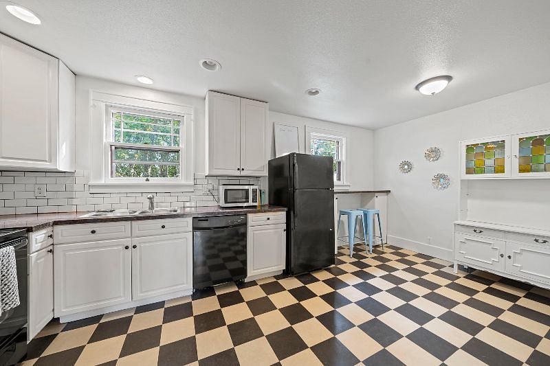 Furnished Finder property 425977_1 photo 12