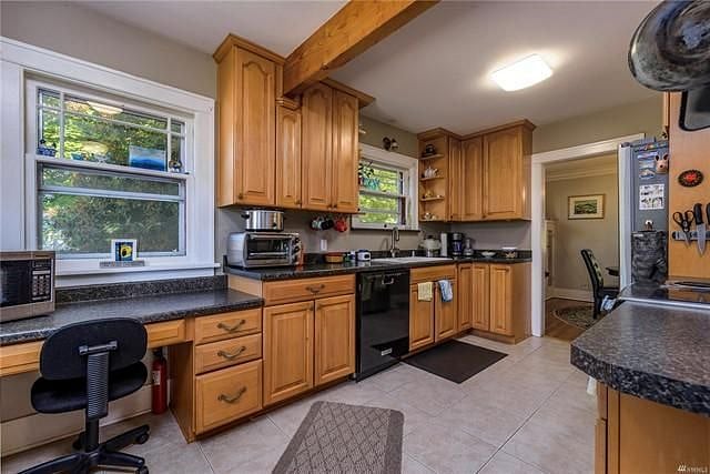 Furnished Finder property 425977_2 photo 9