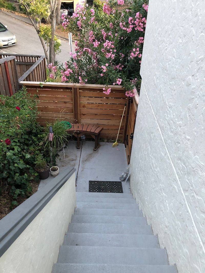 Front stairs to front door.L