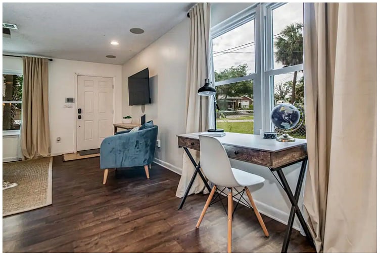 Furnished Finder property 426013_1 photo 9