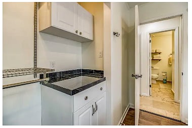 Furnished Finder property 426013_1 photo 12