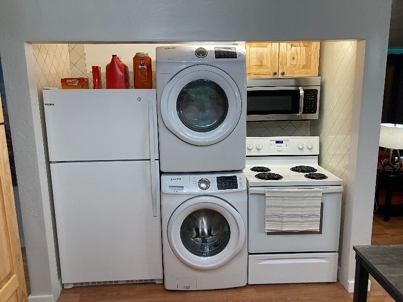 Furnished Finder property 426018_1 photo 20