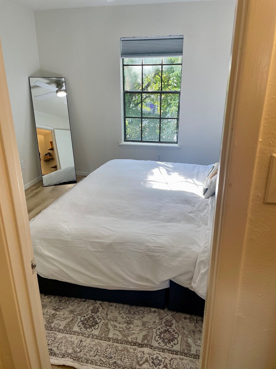 Furnished Finder property 426019_2 photo 12