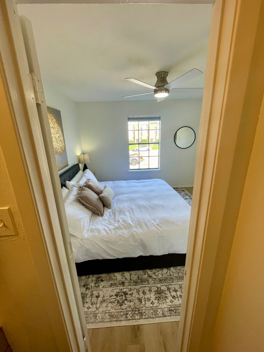 Furnished Finder property 426019_2 photo 8